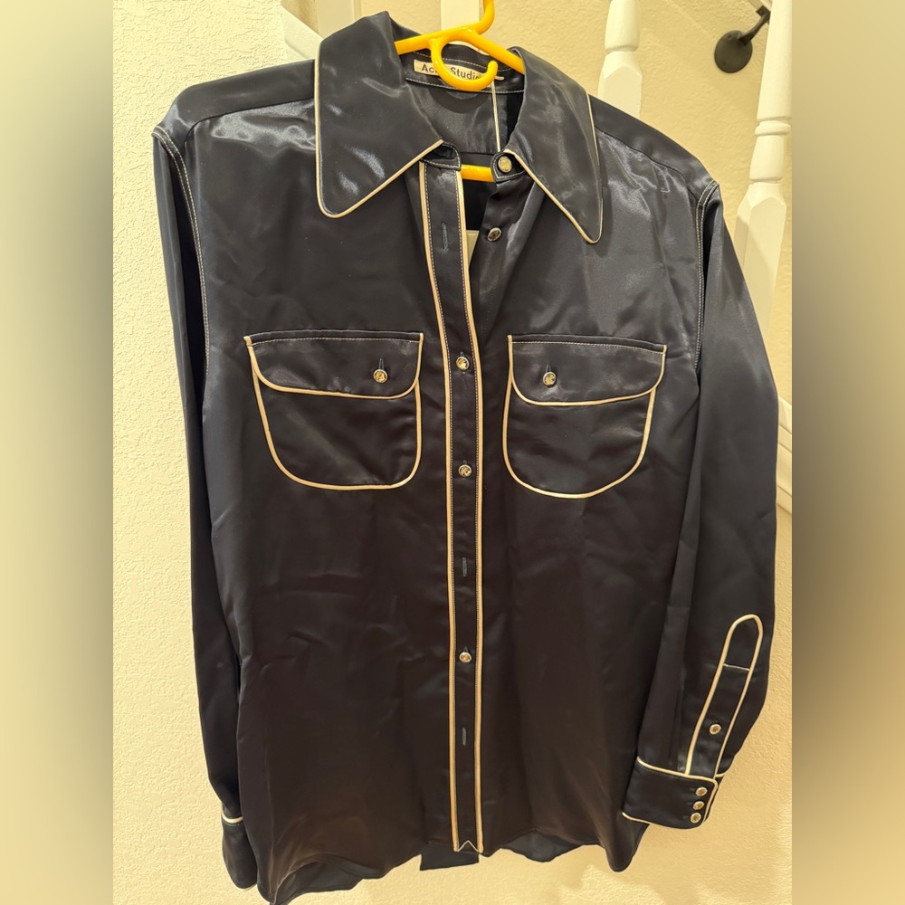 🎉🎉🎉SOLD!!!🎉🎉🎉Acne Studios Black Shirt with Cream Trim